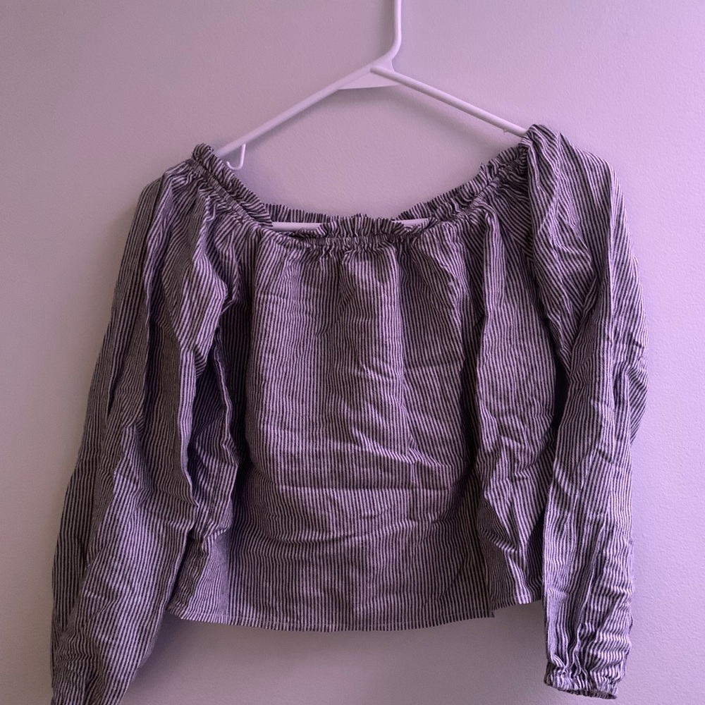 Brandy Melville shirt